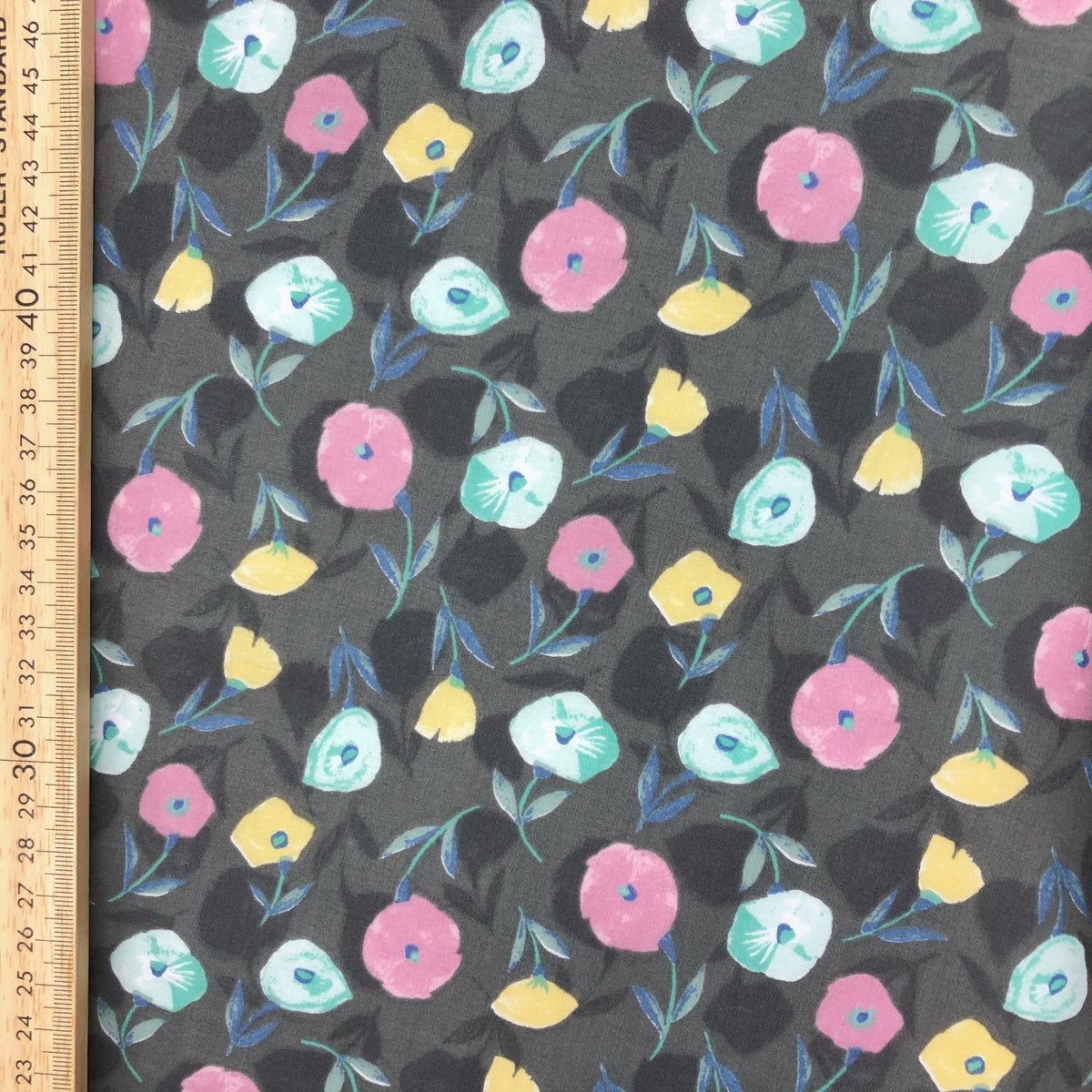 Painting Flowers Lee Ann Textiles SG