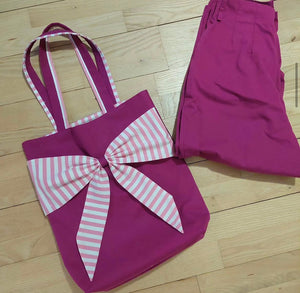 Tote Bag with huge bow by Holmes.Sewing