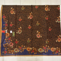 Traditional Flowers Motif Blue