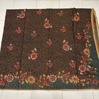 Traditional Flowers Motif Border Green